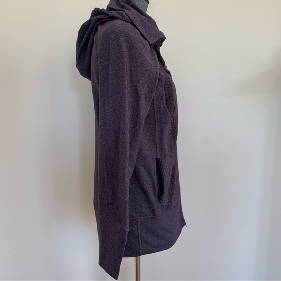 Lululemon Stride Jacket - Picture 5 of 8